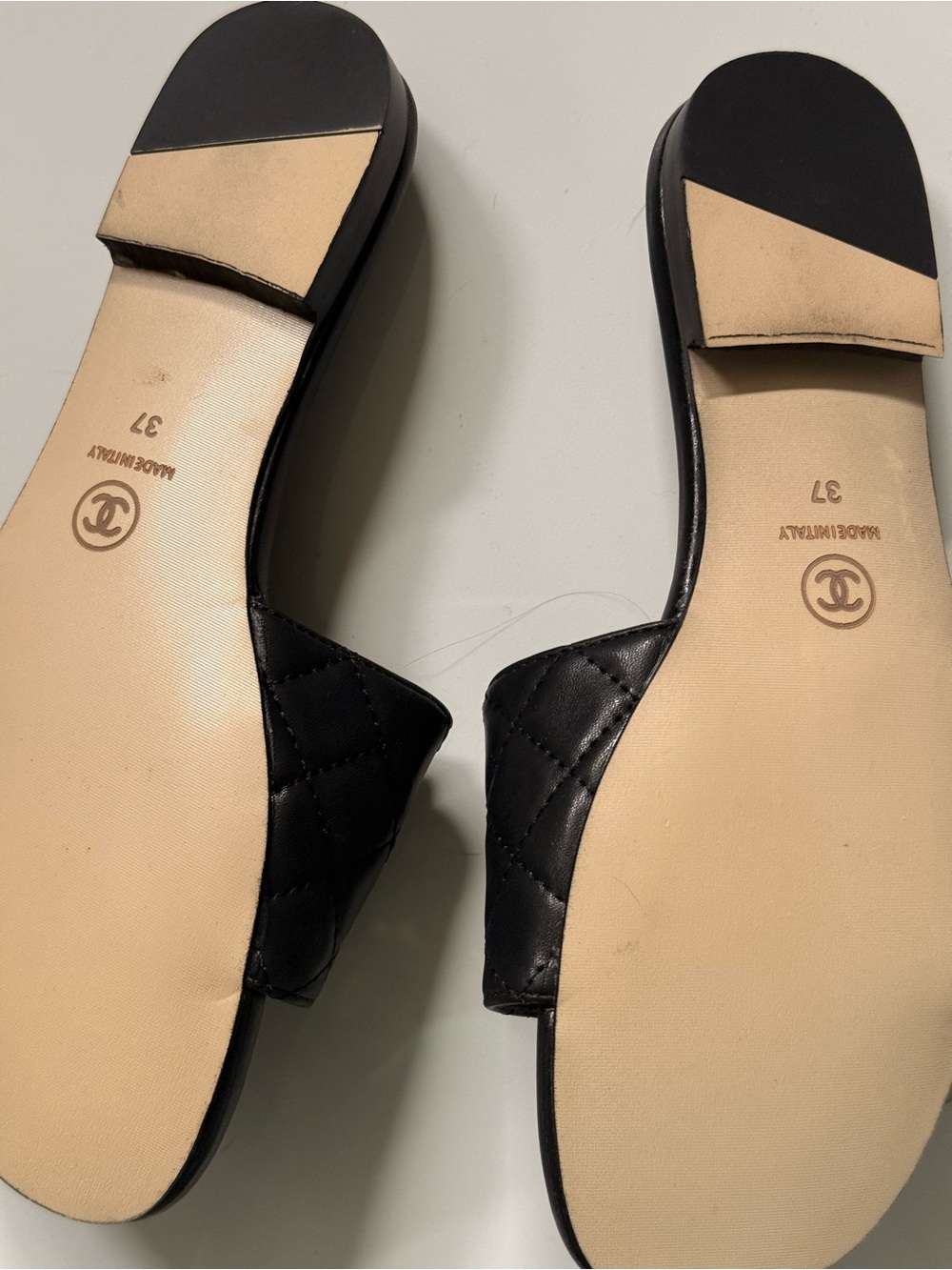 CHANEL Black Quilted Leather Slide Sandals with Gold CC Logos - Picture 6 of 7